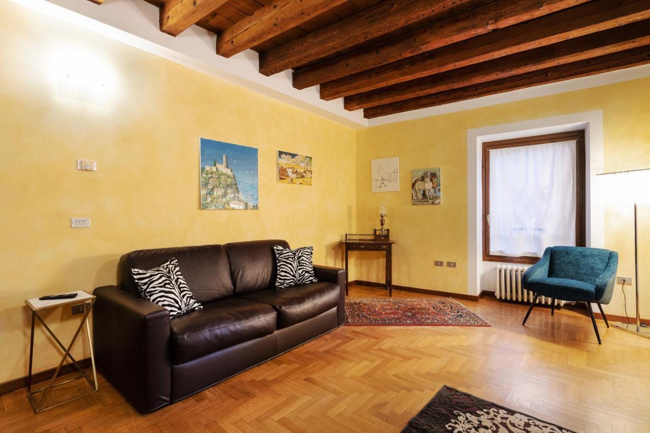 Città Antica Charming Flat Verona Exterior foto